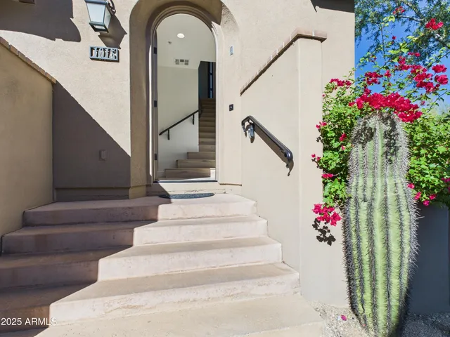 $1,025,000 | 20704 North 90th Place, Unit 1015, Scottsdale, AZ 85255