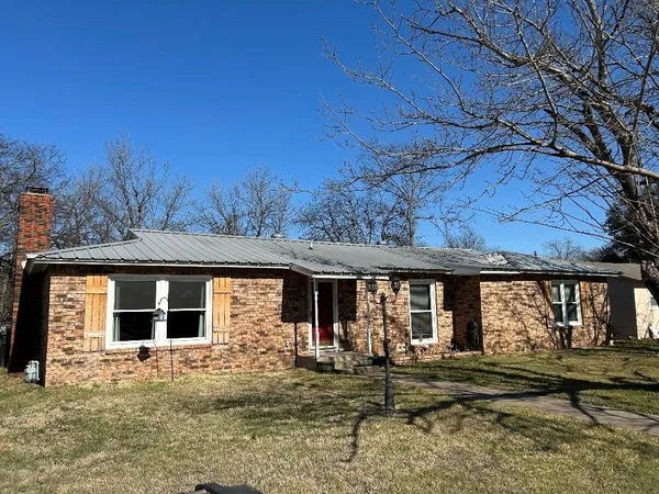 $199,900 | 718 Turner Street, Cleburne, TX 76033
