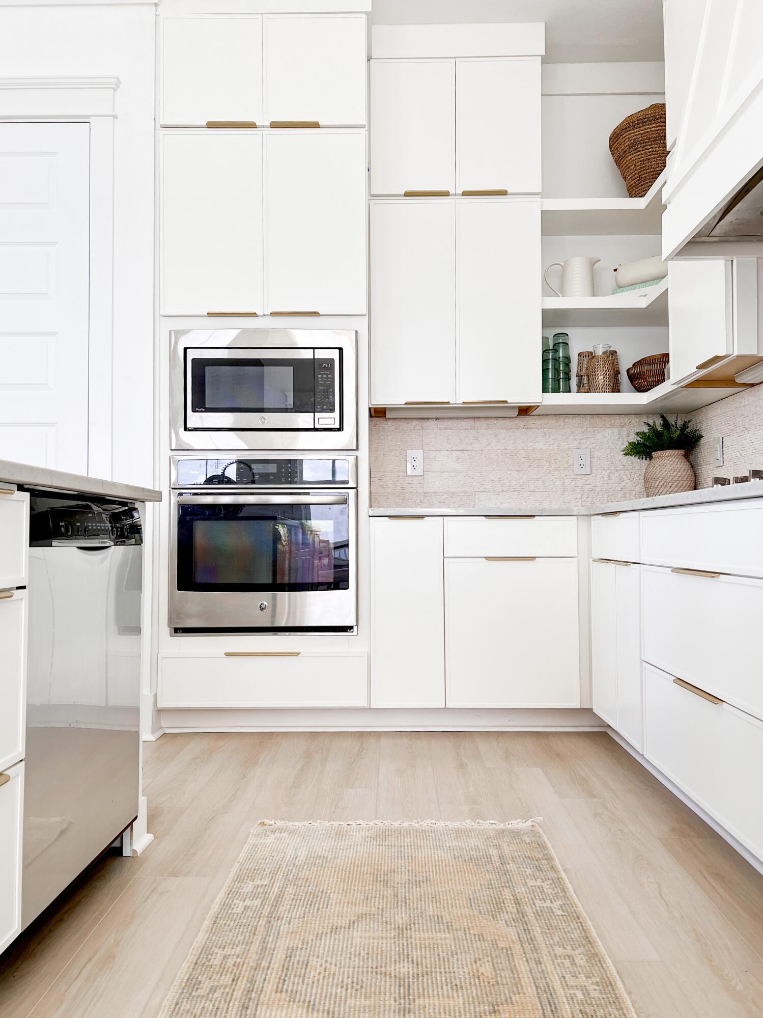 1466 Seaside Circle Navarre, FL 32566 - Photo 17 of 69 KITCHEN