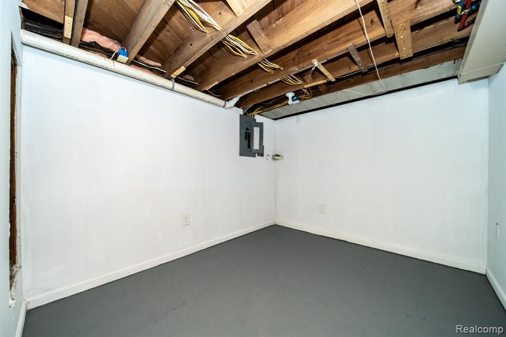 21397 Greenview Road Southfield, MI 48075 - Photo 68 of 80 Gallery Image 68