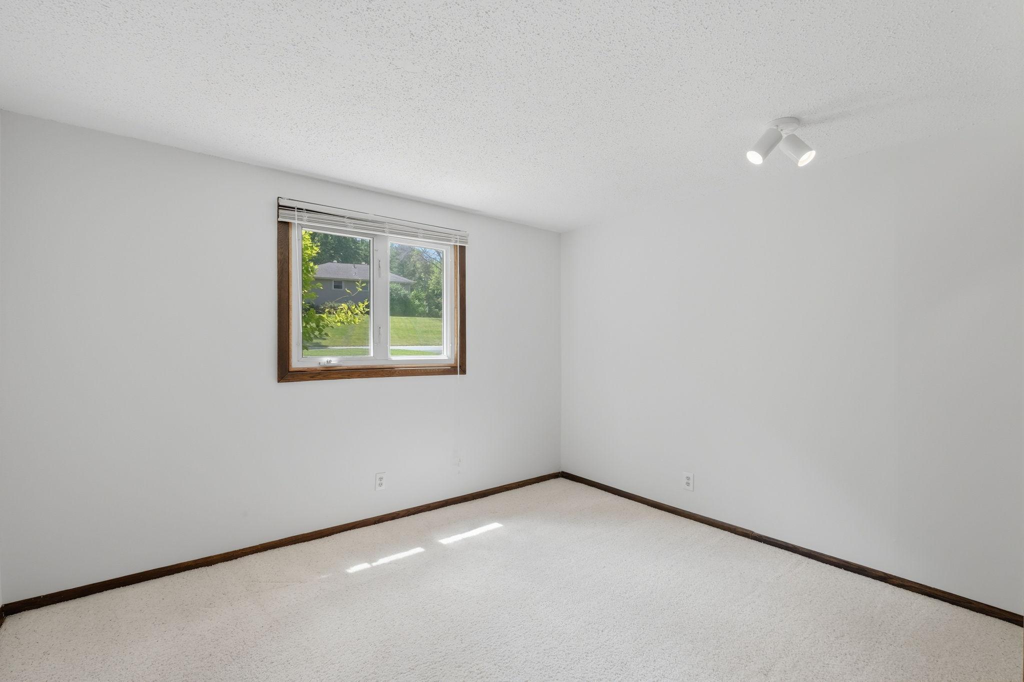 16500 Lake Ridge Drive Maple Grove, MN 55311 - Photo 21 of 39