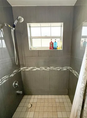 $474,999 | 341 Northeast 164th Street, Miami, FL 33162