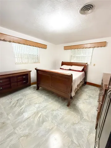 $474,999 | 341 Northeast 164th Street, Miami, FL 33162