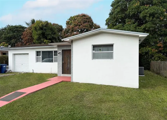 $474,999 | 341 Northeast 164th Street, Miami, FL 33162