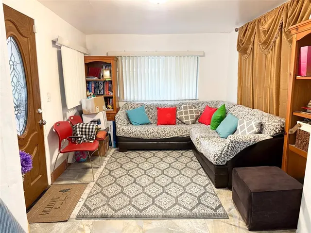 $474,999 | 341 Northeast 164th Street, Miami, FL 33162