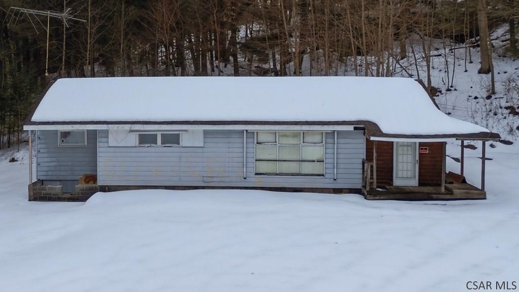 169 Glenview Road Somerset, PA 15501 - Photo 4 of 17
