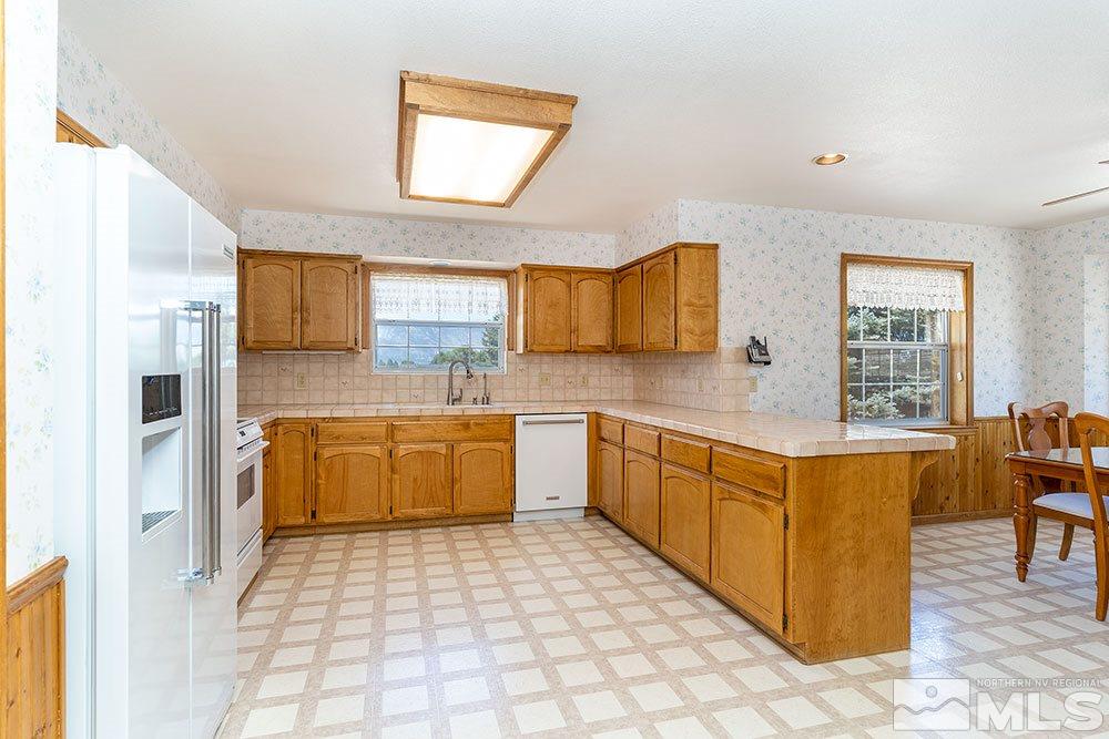 1068 Log Cabin Road Gardnerville, NV 89410 - Photo 11 of 37 Photo 11