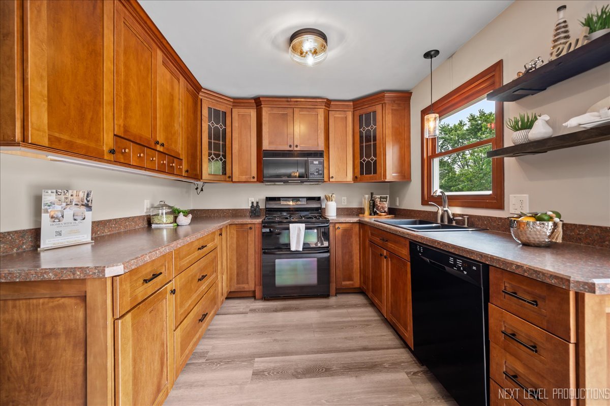 141 Autumn Ridge Drive Montgomery, IL 60538 - Photo 10 of 30 Gallery Image 10