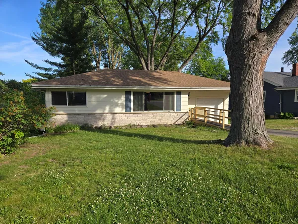 $274,900 | 4209 Ponca Avenue, McHenry, IL 60050
