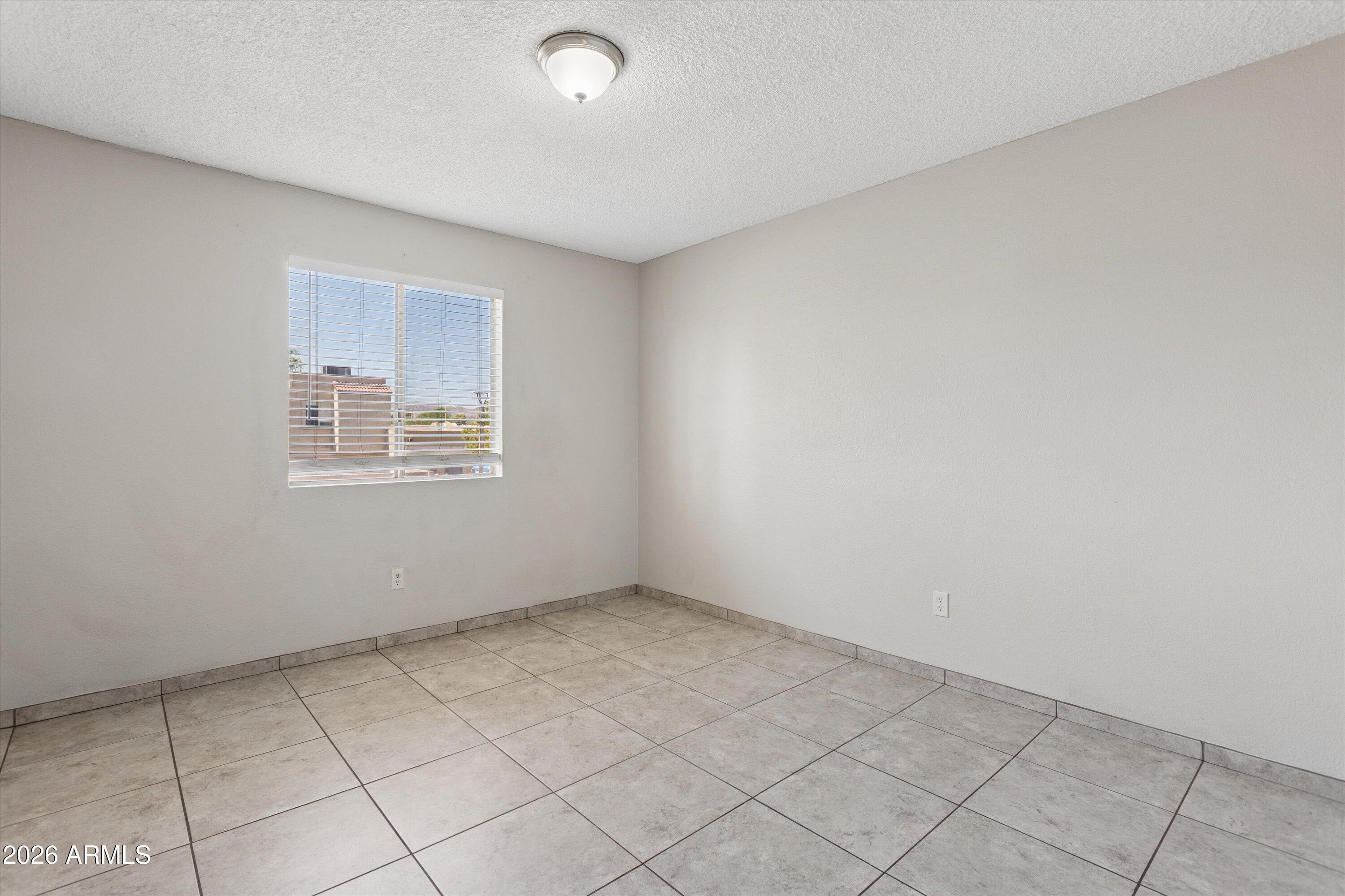 407 East Pecan Road Phoenix, AZ 85040 - Photo 15 of 23