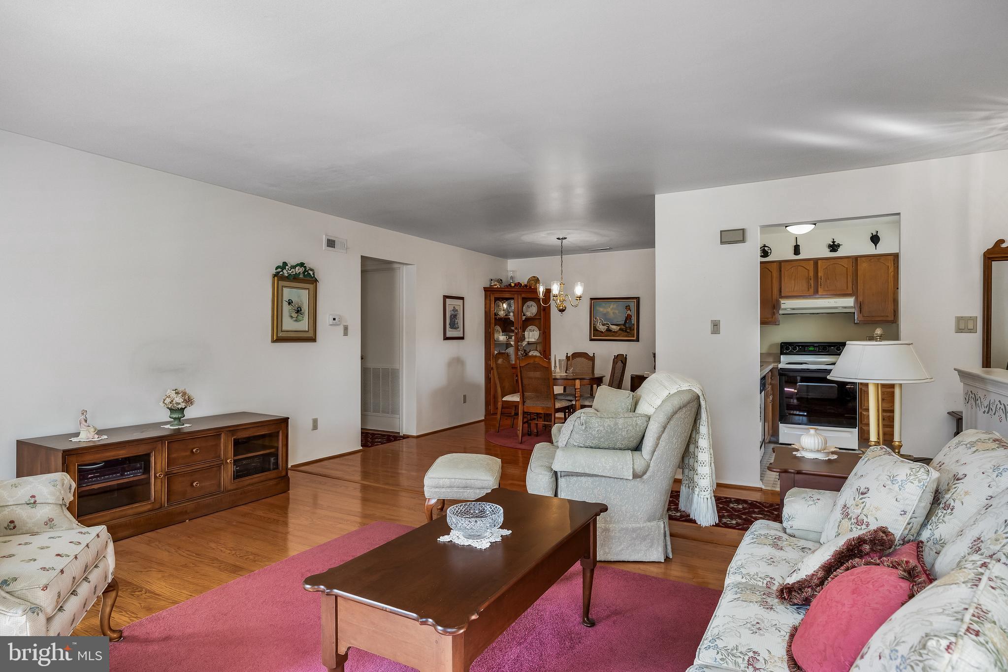 3522B Neils Court Mount Laurel, NJ 08054 - Photo 7 of 24 Living Room