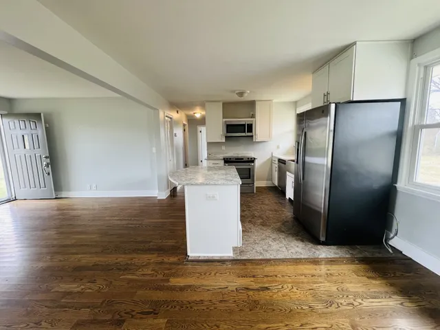 $399,900 | 170 Highway 31W, White House, TN 37188