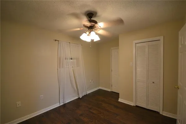 $950 | 116 Red Gros Lane, Unit B, Paradis, LA 70080