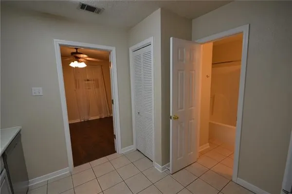 $950 | 116 Red Gros Lane, Unit B, Paradis, LA 70080