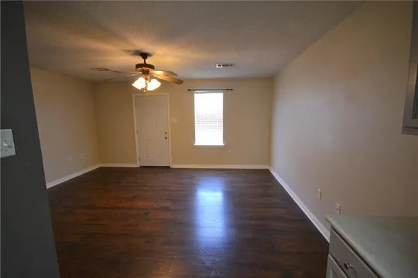 $950 | 116 Red Gros Lane, Unit B, Paradis, LA 70080