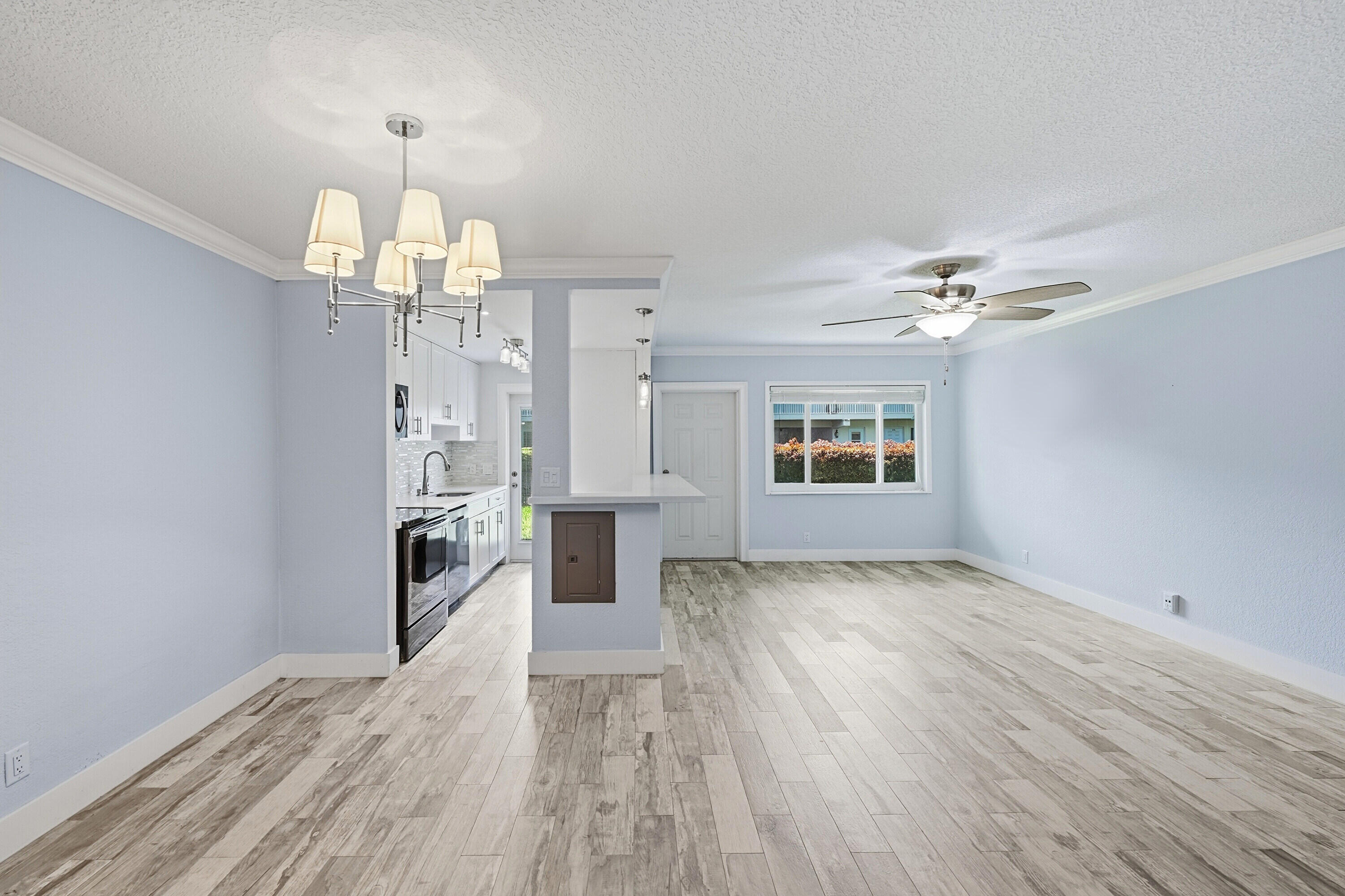2110 Northeast 42nd Street, Unit 2B Lighthouse Point, FL 33064 - Photo 12 of 31 Dining and Living
