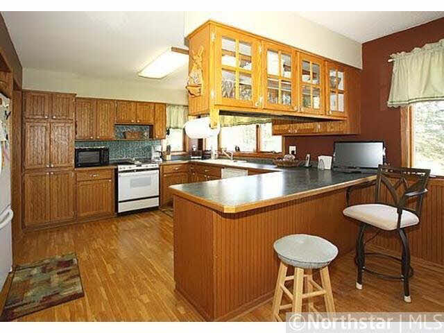 475 Valley View Road Roberts, WI 54023 - Photo 3 of 18