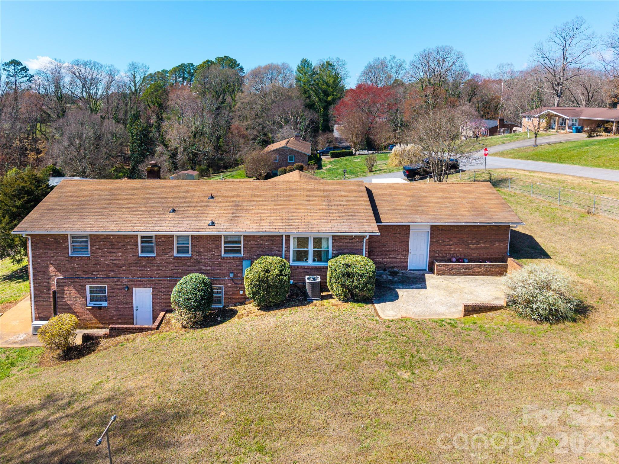 286 Valley Road Hickory, NC 28601 - Photo 26 of 29 Gallery Image 26