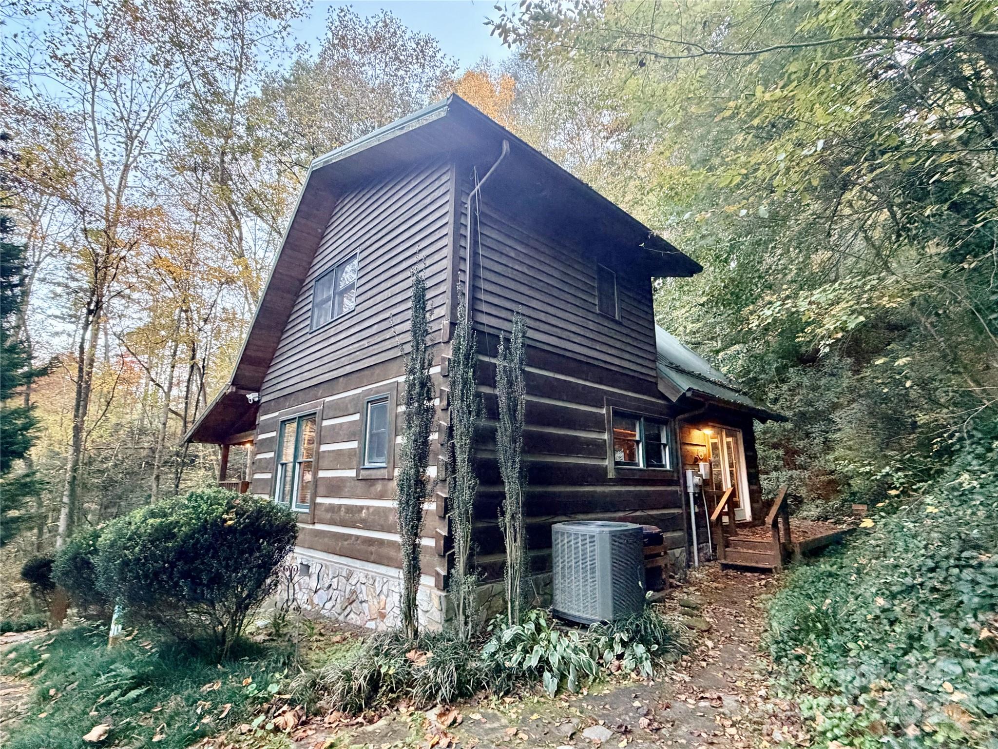 9710 Elk Creek Road Boone, NC 28607 - Photo 14 of 43 Gallery Image 14