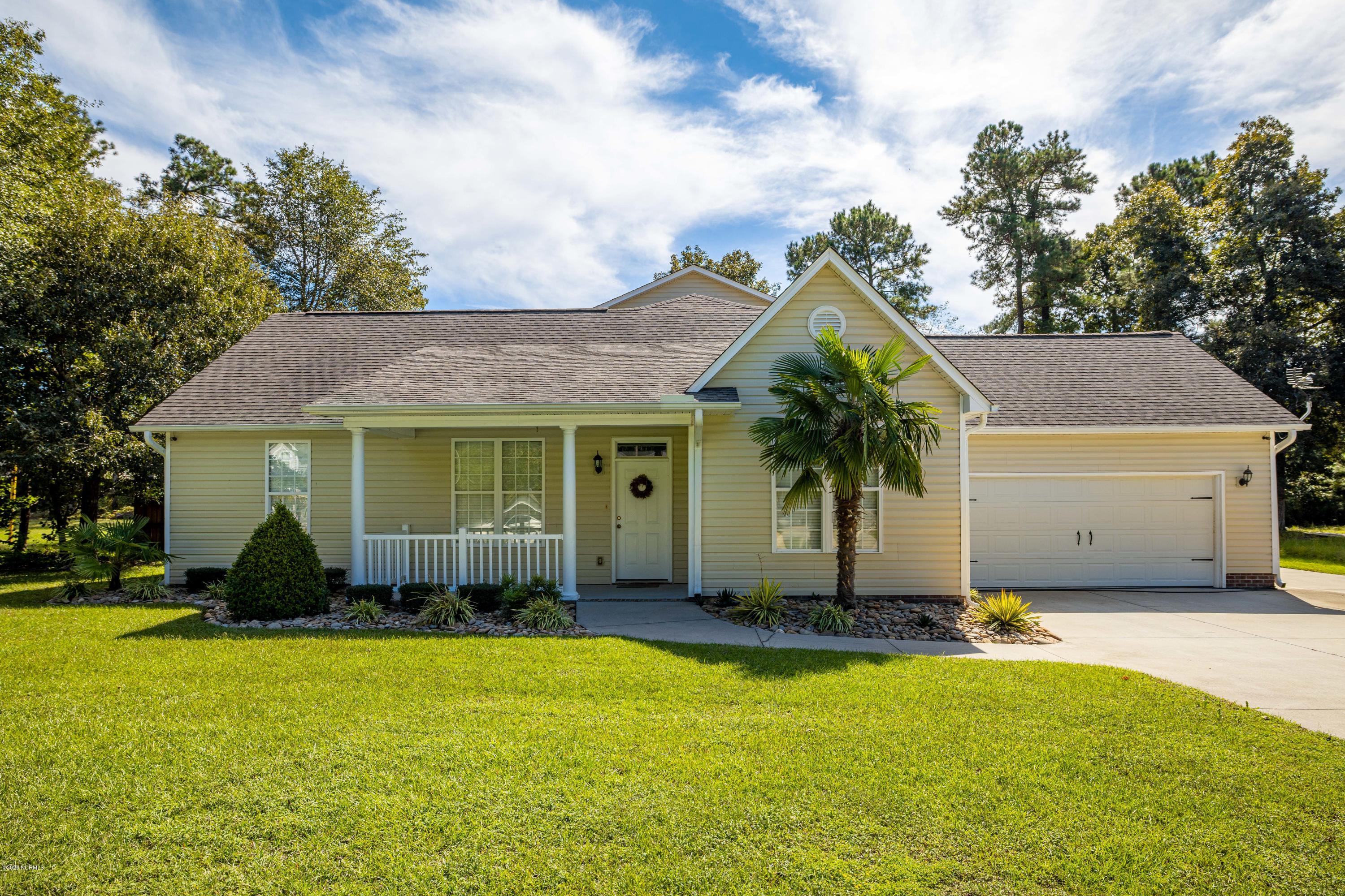 190 Pirate Cove Road Washington, NC 27889 - Photo 1 of 39 190 Pirate Cove-1
