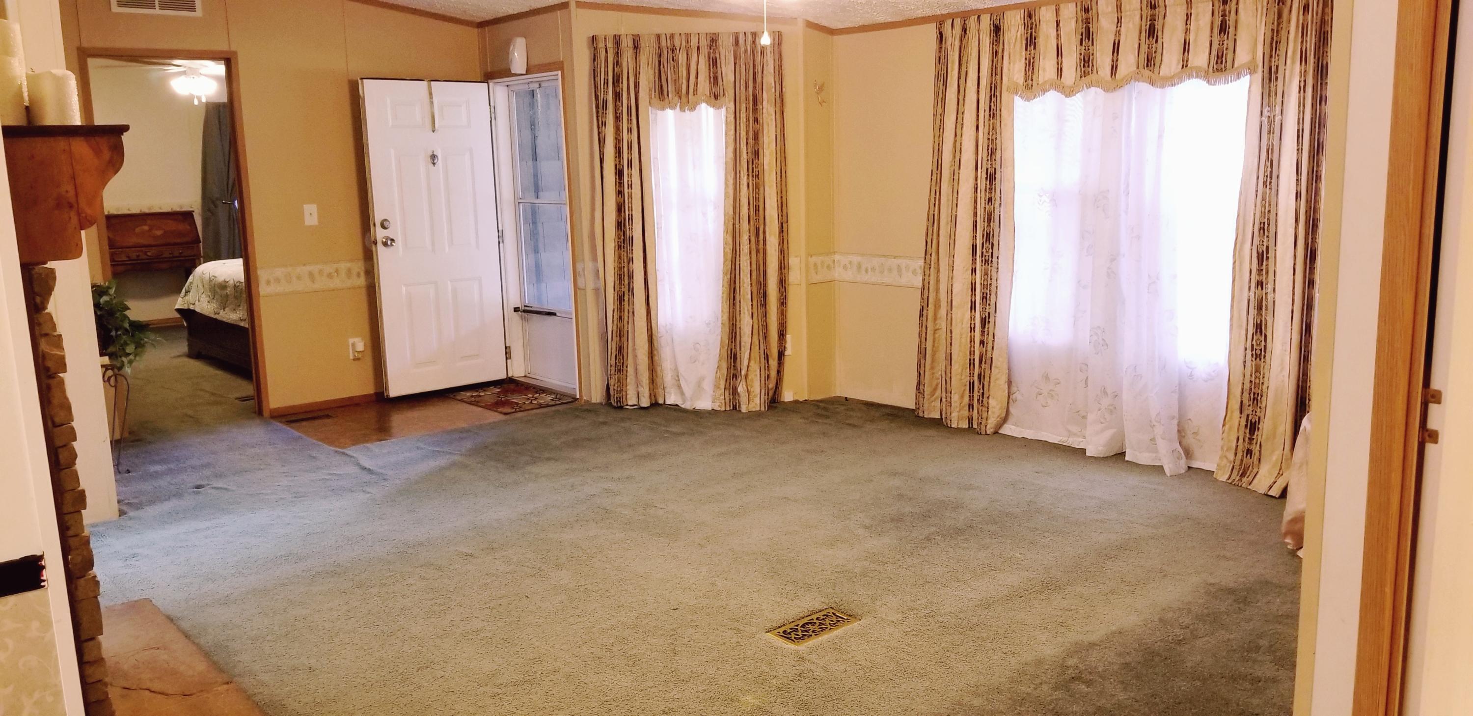 111 Wilson Drive Rutledge, TN 37861 - Photo 4 of 29 20190912_150846