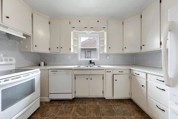 $199,900 | 118 1st Street Southwest, Faribault, MN 55021