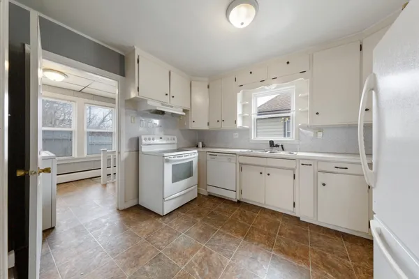 $199,900 | 118 1st Street Southwest, Faribault, MN 55021