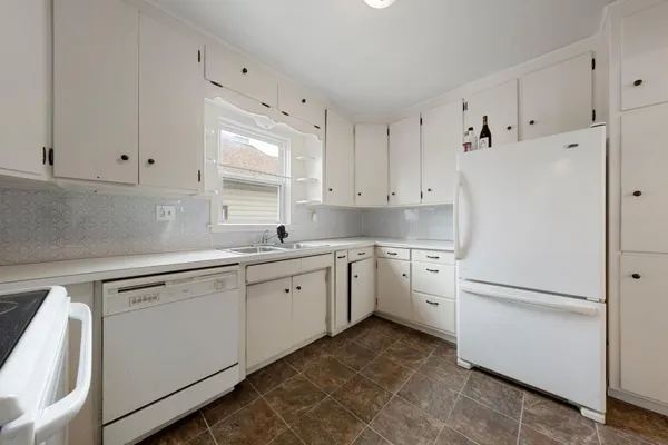 $199,900 | 118 1st Street Southwest, Faribault, MN 55021