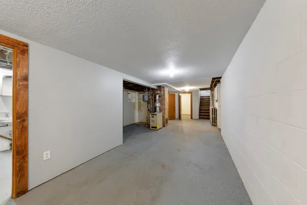 $199,900 | 118 1st Street Southwest, Faribault, MN 55021