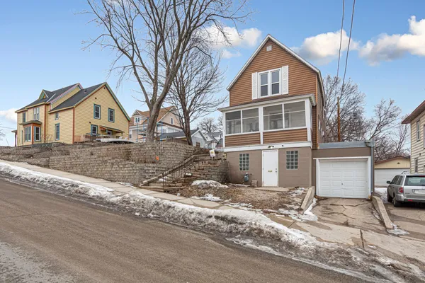 $199,900 | 118 1st Street Southwest, Faribault, MN 55021