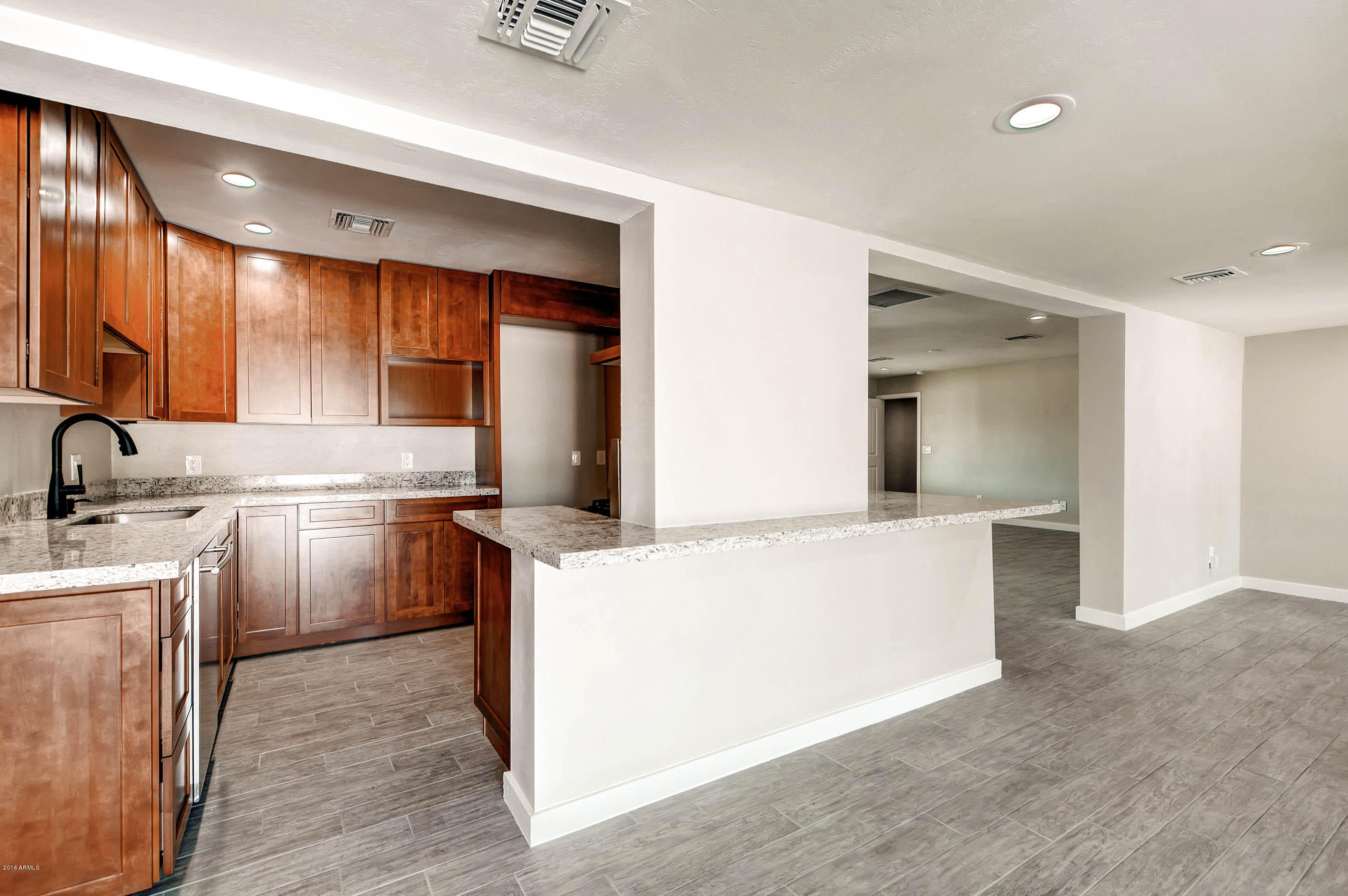 3030 East Wethersfield Road Phoenix, AZ 85032 - Photo 15 of 51 3030 East Wethersfield Road-print-013-15
