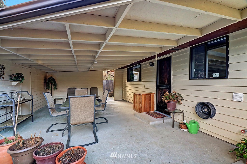 9327 Northeast 175th Street Bothell, WA 98011 - Photo 20 of 25