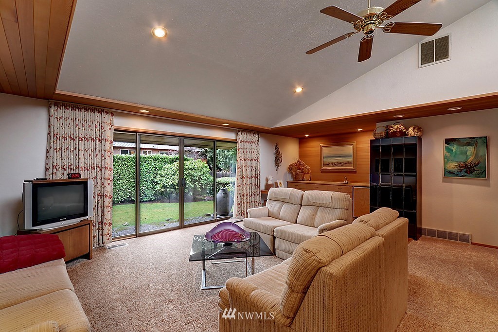 9327 Northeast 175th Street Bothell, WA 98011 - Photo 5 of 25