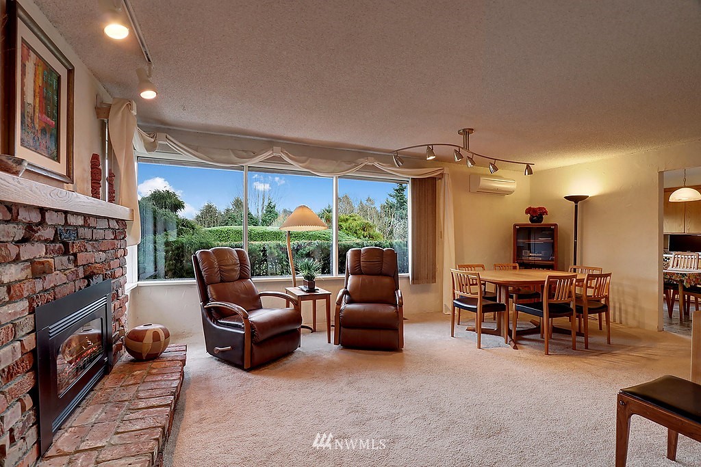 9327 Northeast 175th Street Bothell, WA 98011 - Photo 6 of 25