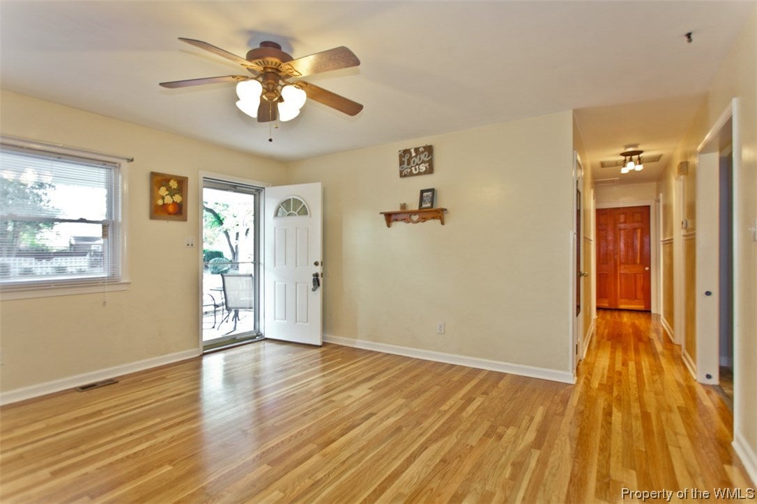 19 Neff Drive Hampton, VA 23669 - Photo 7 of 32 Gallery Image 7