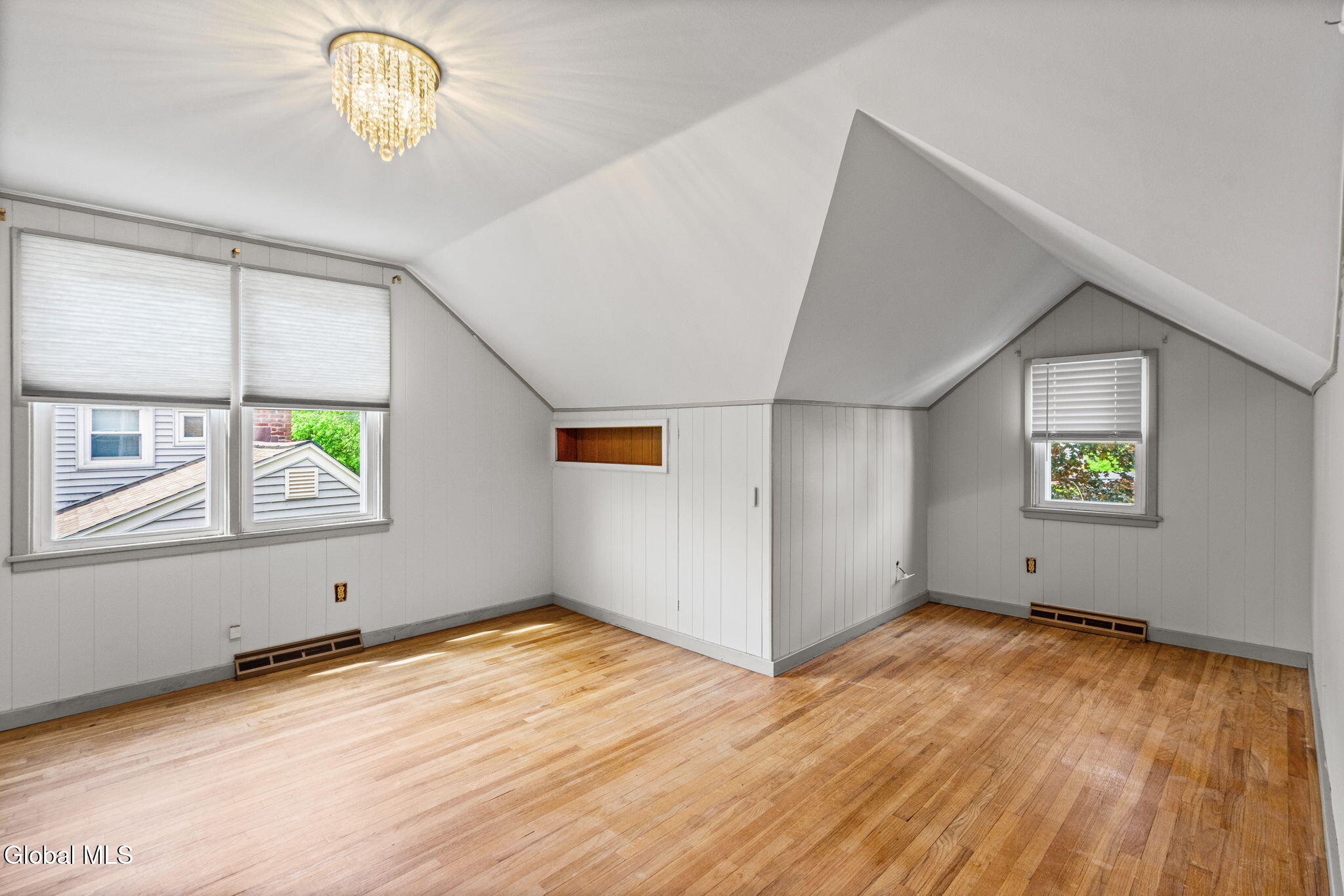 1246 Sumner Avenue Schenectady, NY 12309 - Photo 23 of 37 13-web-or-mls-1246-sumner-ave