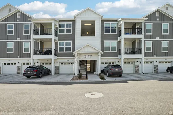 $296,900 | 1787 North Festive Way, Unit B304, Saratoga Springs, UT 84045