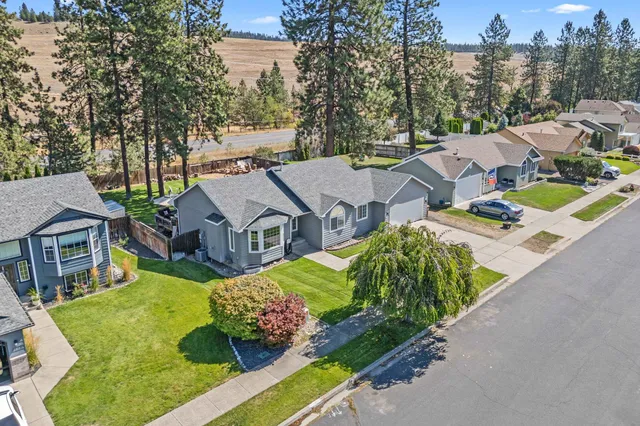 $455,000 | 7706 North Old Fort Drive, Spokane, WA 99208