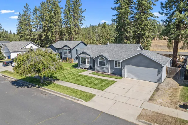 $455,000 | 7706 North Old Fort Drive, Spokane, WA 99208