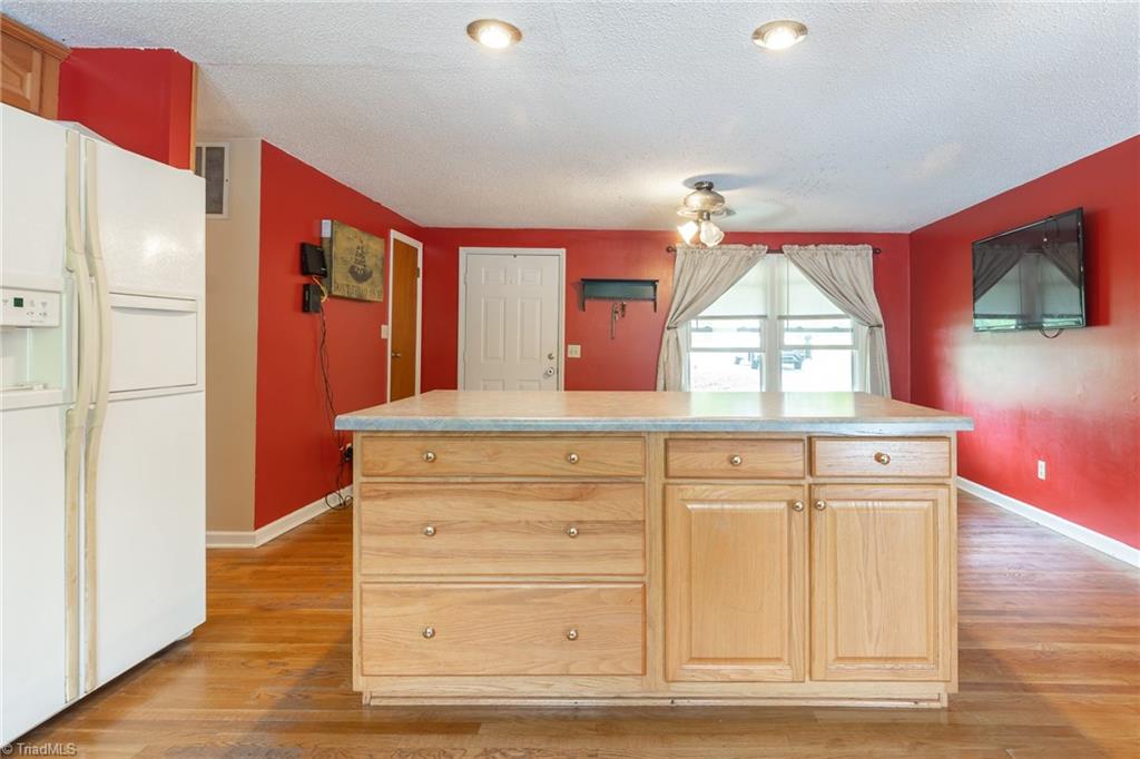 919 Lemons Road Stokesdale, NC 27357 - Photo 6 of 14 Gallery Image 6