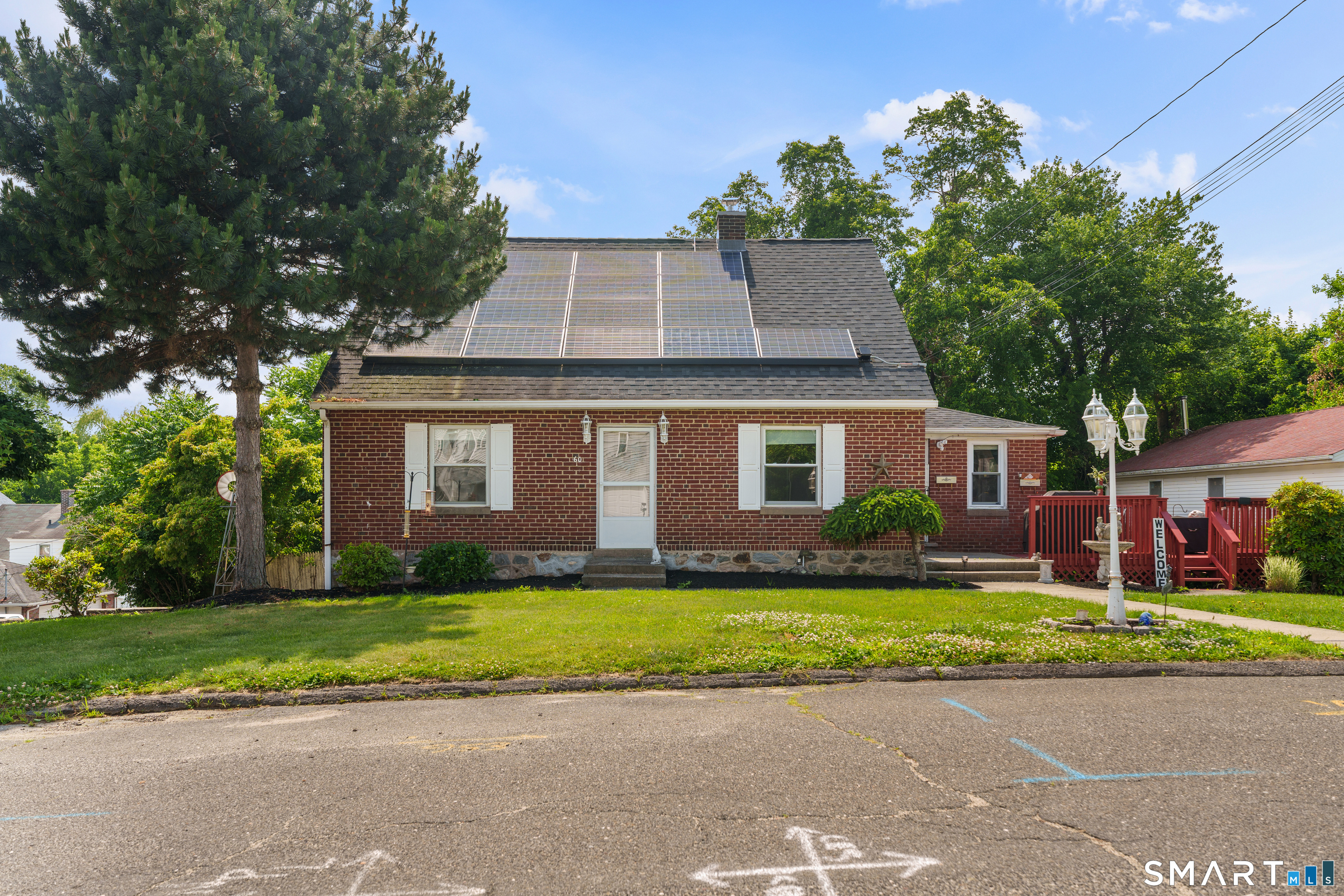 60 Primrose Street Waterbury, CT 06708 - Photo 3 of 26