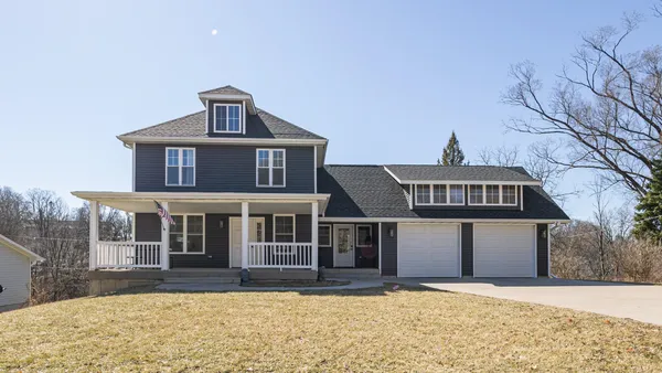 $455,000 | 1175 Sunset Drive, Platteville, WI 53818