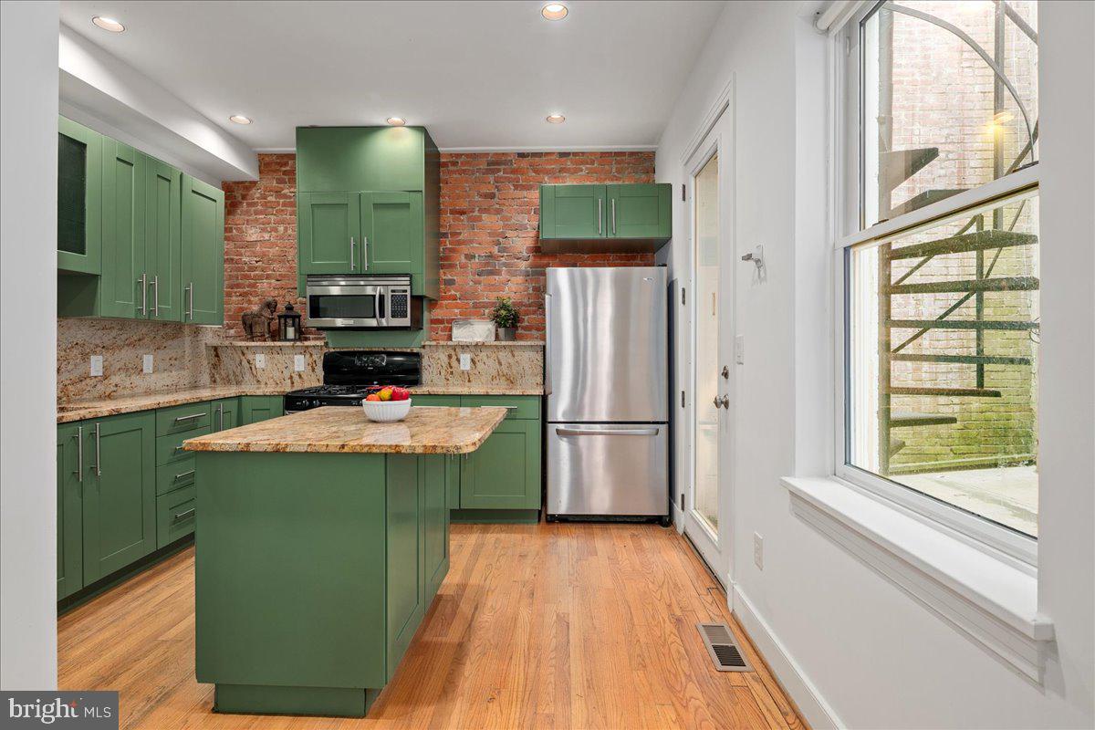 603 P Street Northwest Washington, DC 20001 - Photo 25 of 57