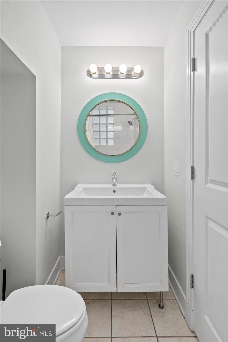 603 P Street Northwest Washington, DC 20001 - Photo 50 of 57 a bathroom with a toilet and a sink