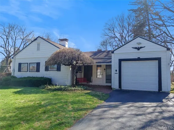 $189,950 | 200 Ambergate Road, De Witt, NY 13214