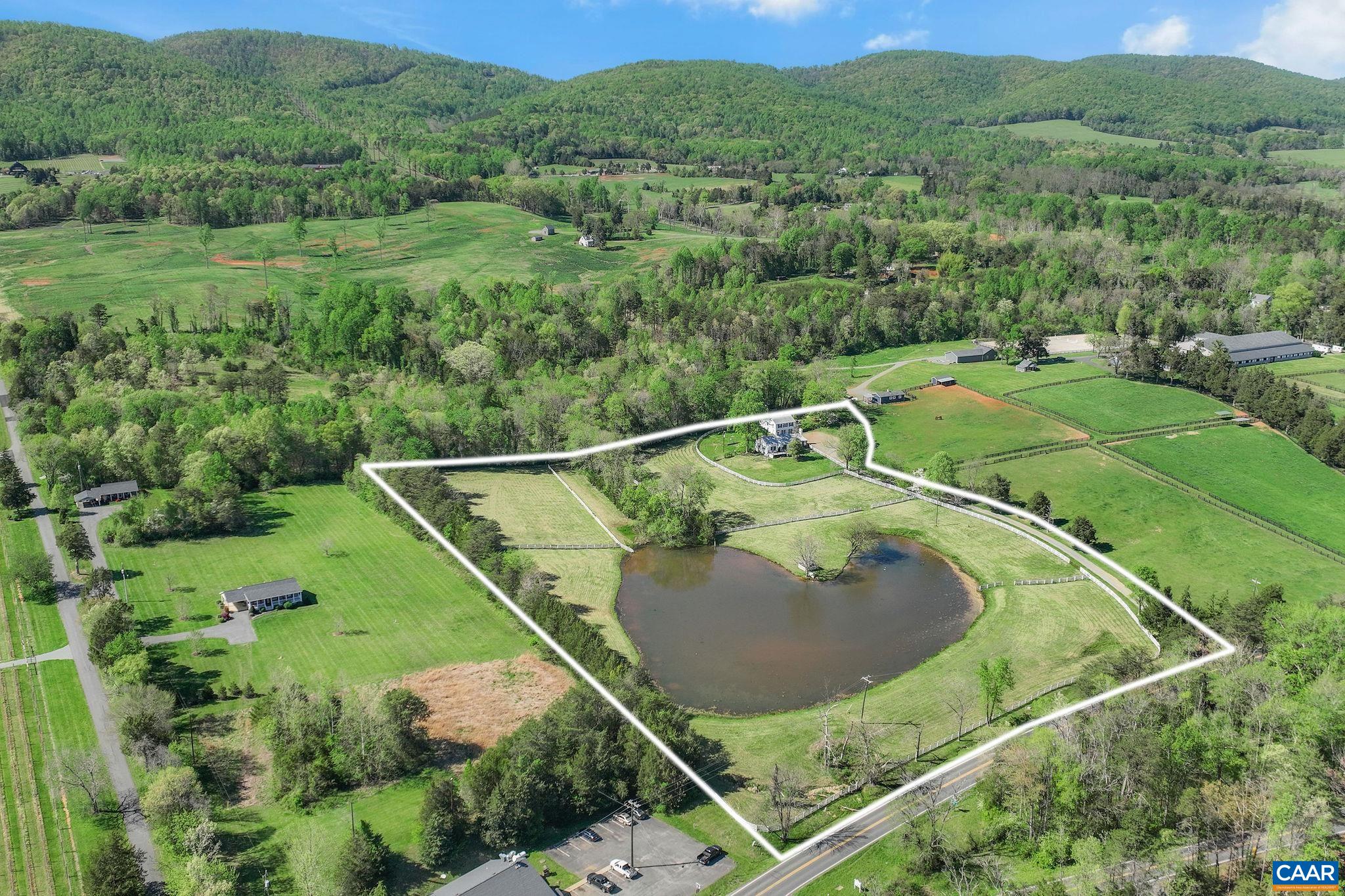 5374 Gordonsville Road Keswick, VA 22947 - Photo 3 of 35