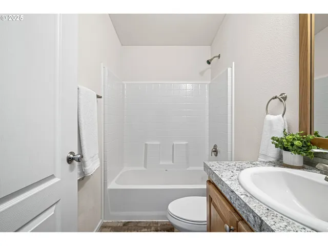 $89,000 | 1415 South Bertelsen Road, Unit 112, Eugene, OR 97402