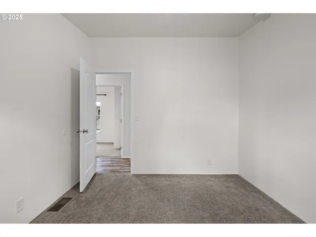 $89,000 | 1415 South Bertelsen Road, Unit 112, Eugene, OR 97402