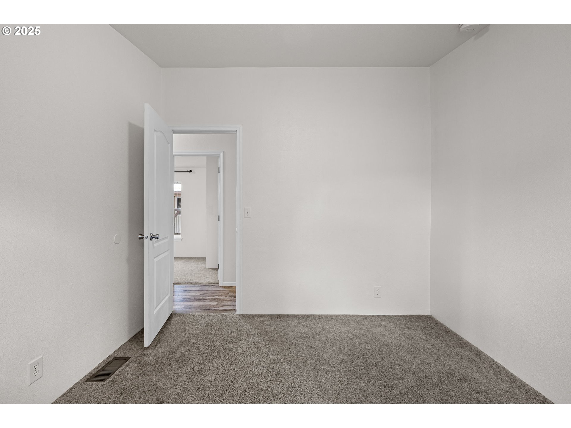 1415 South Bertelsen Road, Unit 112 Eugene, OR 97402 - Photo 20 of 34 Gallery Image 20