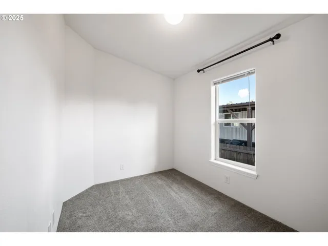 $89,000 | 1415 South Bertelsen Road, Unit 112, Eugene, OR 97402